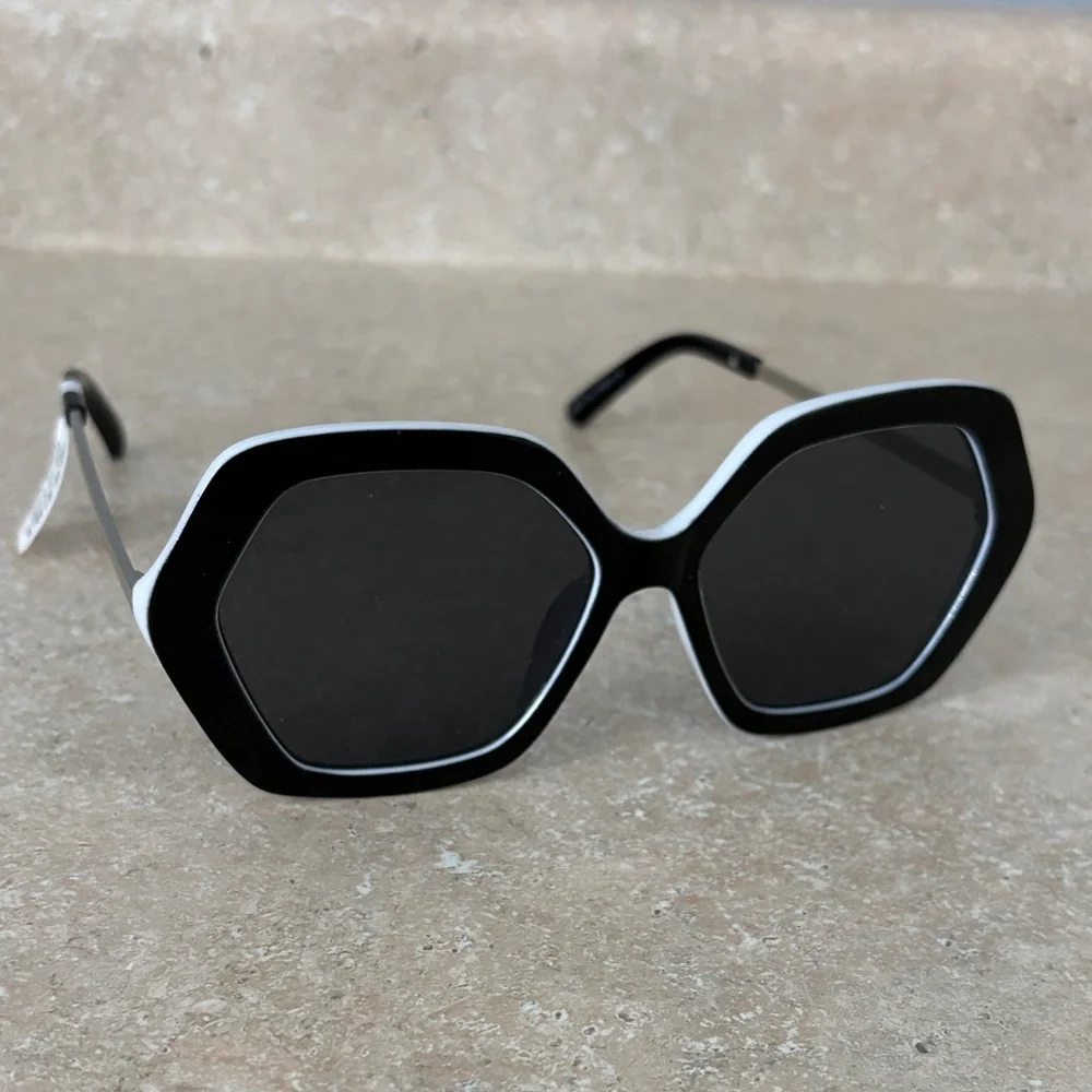 Anthropologie Black Oversized Geometric Sunglasses - Picture 4 of 4